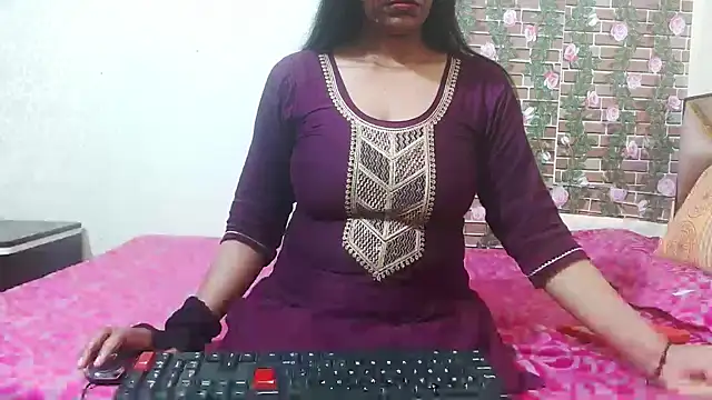 nikitahot3 online show from 11, 3, 2025