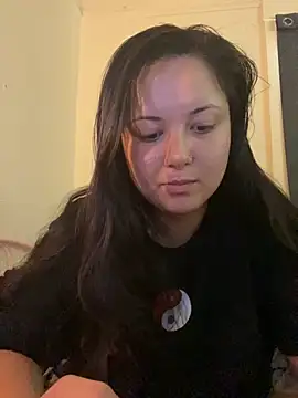 Snapshot of xocrybaby chatting on 14, 9, 2025 xocrybaby online show from 14, 9, 2025