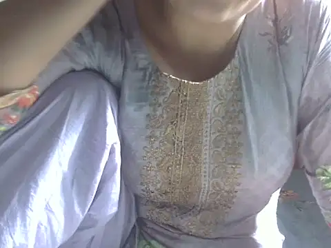 shekira99 online show from 24, 4, 2026