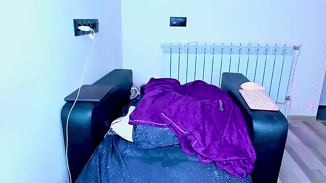 dollmore online show from 11, 10, 2025