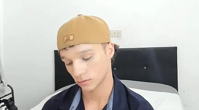 angelcortes online show from 31, 12, 2024