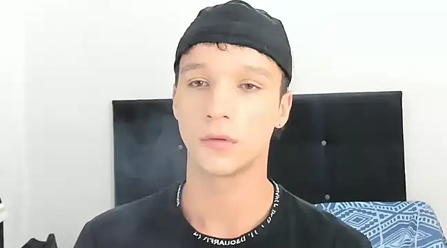 angelcortes online show from 17, 1, 2025