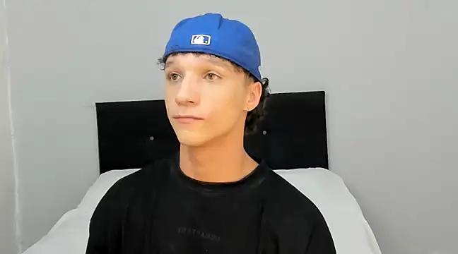 angelcortes online show from 15, 3, 2025