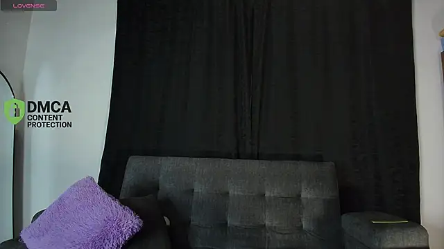 Snapshot of yungelitamor_ chatting on 7, 5, 2026 yungelitamor online show from 7, 5, 2026