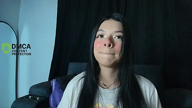Snapshot of yungelitamor_ chatting on 7, 6, 2026 yungelitamor online show from 7, 6, 2026