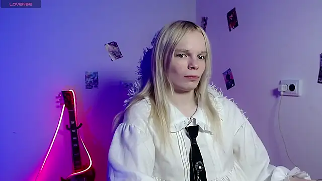 Snapshot of Emily_Nyaffee chatting on 13, 3, 2026 Emily Nyaffee online show from 13, 3, 2026