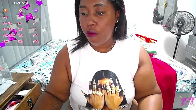 Snapshot of thickebonymilfF chatting on 27, 7, 2026 thickebonymilfF online show from 27, 7, 2026