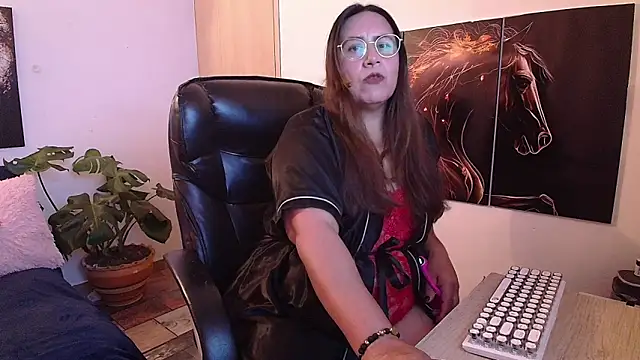 Snapshot of amalia_brunette chatting on 20, 6, 2026 amalia brunette online show from 20, 6, 2026
