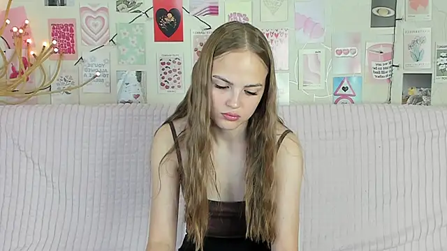Snapshot of little_radiant_sun chatting on 11, 7, 2026 little radiant sun online show from 11, 7, 2026
