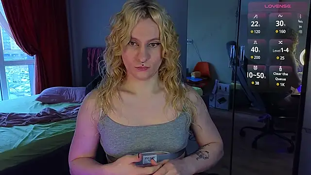 Lori Myaf online show from 18, 3, 2025