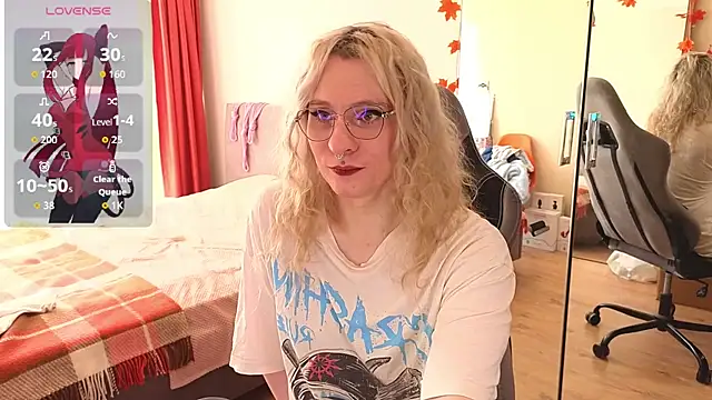 Lori Myaf online show from 2, 10, 2025