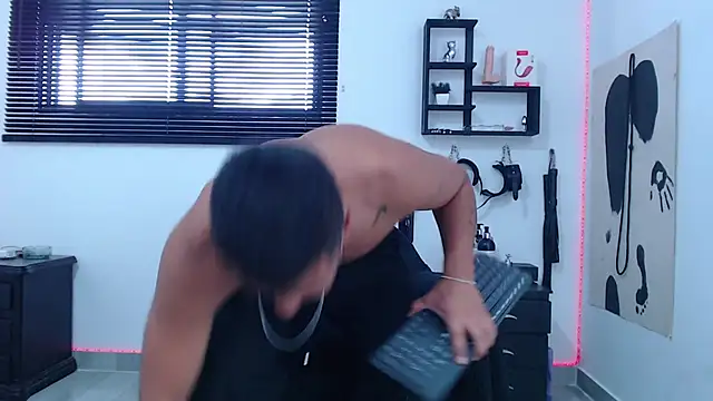 KinkyAllisonSub online show from 30, 12, 2024