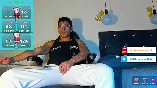 Snapshot of FuckHardlove chatting on 30, 12, 2024 FuckHardlove online show from 30, 12, 2024