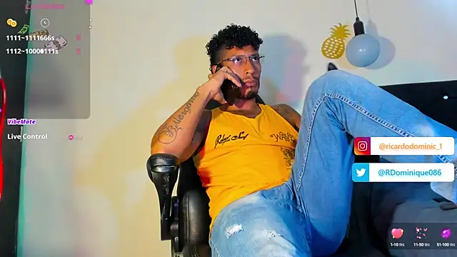 Snapshot of FuckHardlove chatting on 31, 1, 2025 FuckHardlove online show from 31, 1, 2025