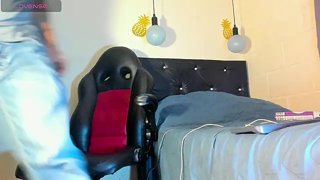 Snapshot of FuckHardlove chatting on 22, 2, 2025 FuckHardlove online show from 22, 2, 2025