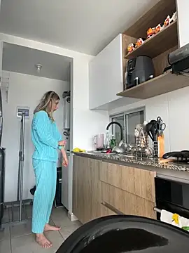 Ameellie online show from 8, 10, 2025