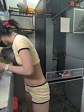 I AM NOT A SLUT online show from 24, 7, 2026