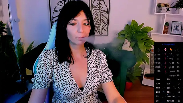 Snapshot of _Kelly__ chatting on 13, 9, 2025 Kelly online show from 13, 9, 2025