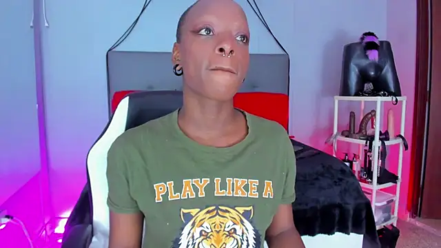 Coco Kiss online show from 31, 10, 2025