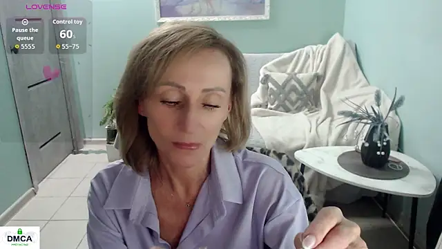 Snapshot of HornyMilf_777 chatting on 22, 6, 2026 HornyMilf 777 online show from 22, 6, 2026