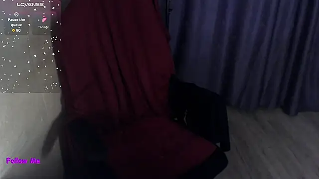 Snapshot of mia-joy chatting on 7, 6, 2026 mia-joy online show from 7, 6, 2026