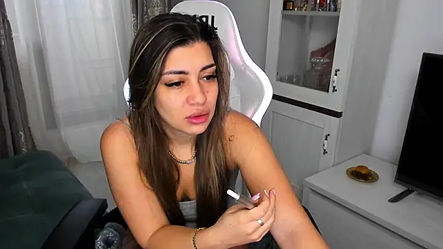 EveEvian online show from 3, 2, 2025