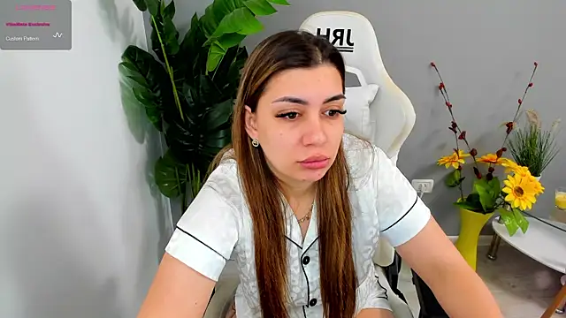 Snapshot of EveEvian chatting on 22, 4, 2026 EveEvian online show from 22, 4, 2026