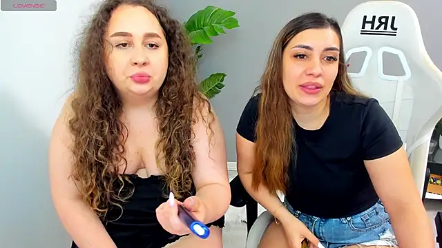 Snapshot of EveEvian chatting on 7, 6, 2026 EveEvian online show from 7, 6, 2026