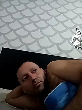 Snapshot of florin421 chatting on 22, 2, 2026 florin421 online show from 22, 2, 2026