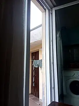 Snapshot of florin421 chatting on 28, 3, 2026 florin421 online show from 28, 3, 2026