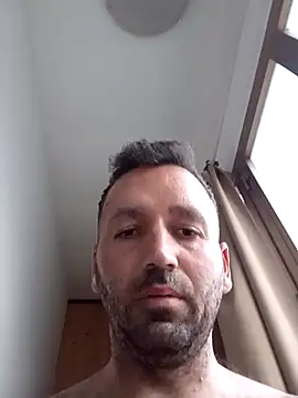 Snapshot of florin421 chatting on 2, 4, 2026 florin421 online show from 2, 4, 2026