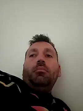 Snapshot of florin421 chatting on 14, 4, 2026 florin421 online show from 14, 4, 2026