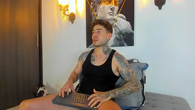 Snapshot of ChrisMiller69 chatting on 19, 12, 2024 ChrisMiller69 online show from 19, 12, 2024