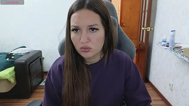 Snapshot of Nelly_Fischer chatting on 3, 12, 2024 Nelly Fischer online show from 3, 12, 2024