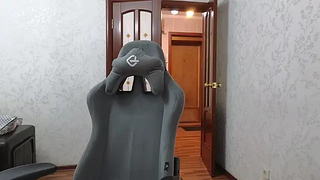 Snapshot of Nelly_Fischer chatting on 12, 1, 2025 Nelly Fischer online show from 12, 1, 2025