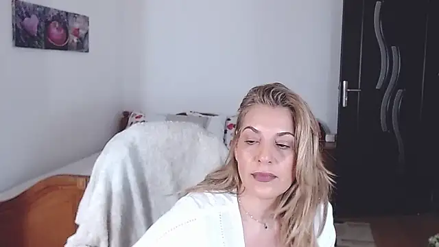 evamaria2024 online show from 13, 1, 2025