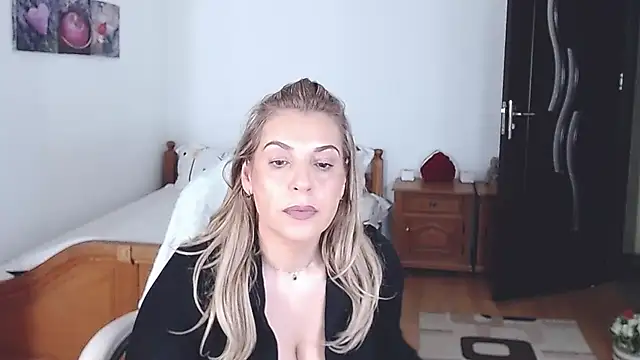 evamaria2024 online show from 17, 1, 2025