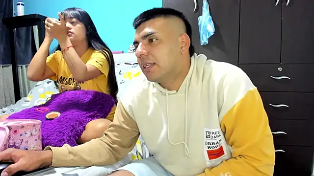 Snapshot of 2ScarletandRyan8 chatting on 8, 11, 2025 2ScarletandRyan8 online show from 8, 11, 2025