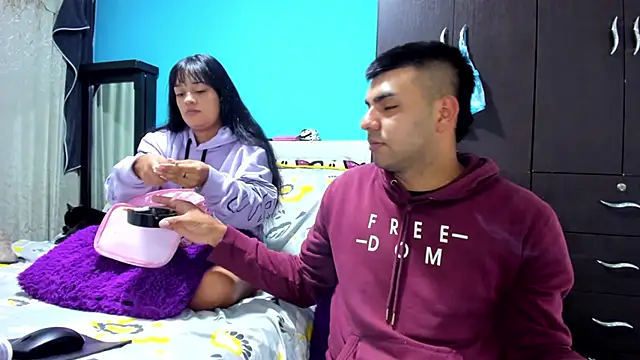 Snapshot of 2ScarletandRyan8 chatting on 15, 11, 2025 2ScarletandRyan8 online show from 15, 11, 2025