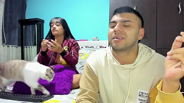 Snapshot of 2ScarletandRyan8 chatting on 19, 11, 2025 2ScarletandRyan8 online show from 19, 11, 2025