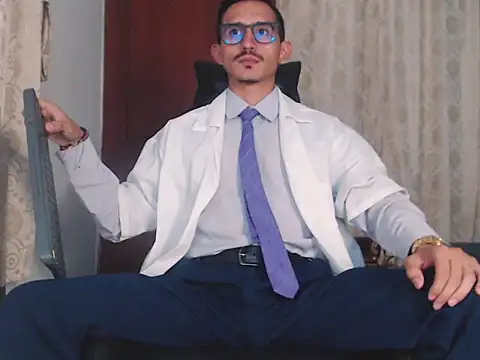 Snapshot of HomeAloneK chatting on 23, 10, 2025 HomeAloneK online show from 23, 10, 2025