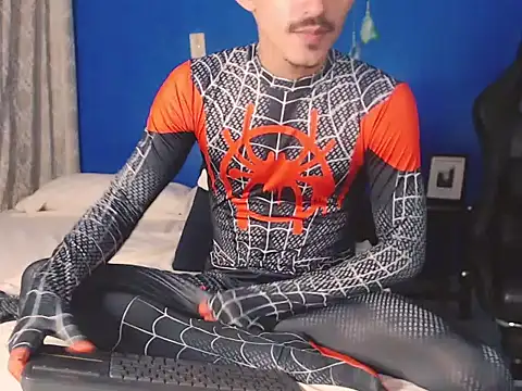 Snapshot of HomeAloneK chatting on 31, 10, 2025 HomeAloneK online show from 31, 10, 2025