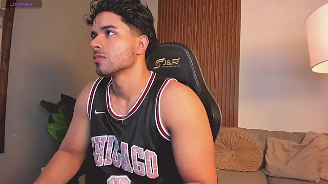 liam collins21 online show from 25, 3, 2026