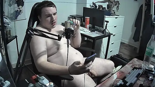 Snapshot of Longcock3345 chatting on 1, 1, 2025 Longcock3345 online show from 1, 1, 2025