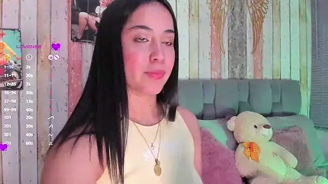 Gigi-bom online show from 7, 1, 2025