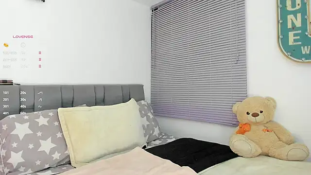 Gigi-bom online show from 12, 9, 2025