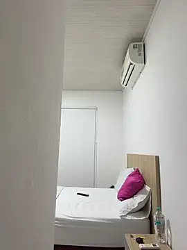 Gigi-bom online show from 27, 3, 2026