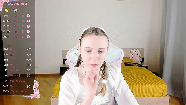 Cowell Adelina online show from 22, 9, 2025