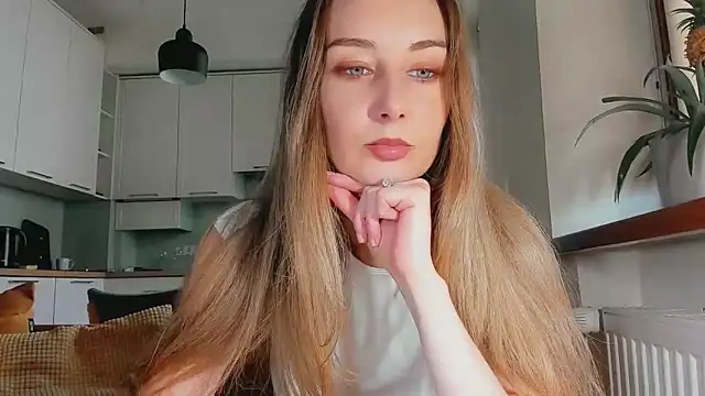 Maiami000 online show from 30, 4, 2026