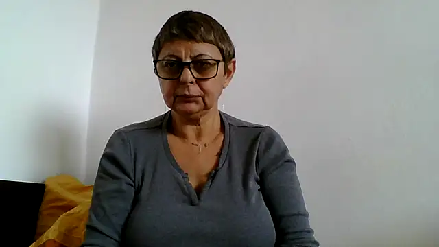 roseblak42 online show from 26, 10, 2025